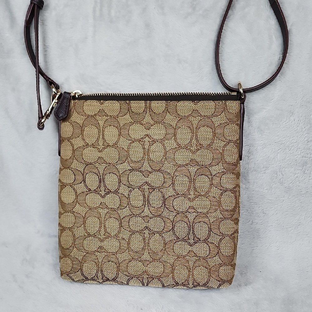 Coach 2017 Signature Brown and Tan Crossbody Bag - Picture 2 of 5